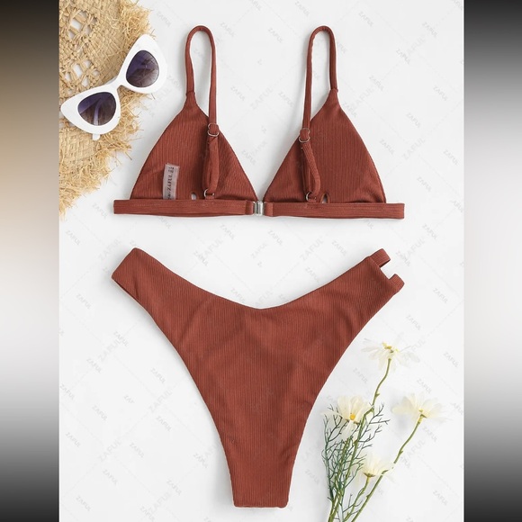 Shell bikini 🐚 - Picture 5 of 16